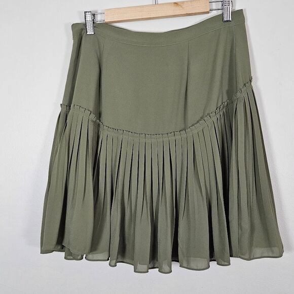 REISS Orelle Pintuck Panel Mini Skirt Olive Pleated Size 8 - Picture 7 of 10